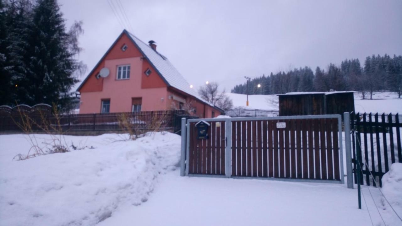 Chaloupka Albrechtice Villa Albrechtice v Jizerskych horach Buitenkant foto